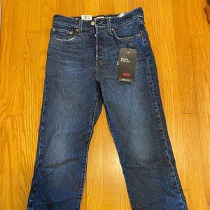 Levi Wedgie Straight Cropped Jeans